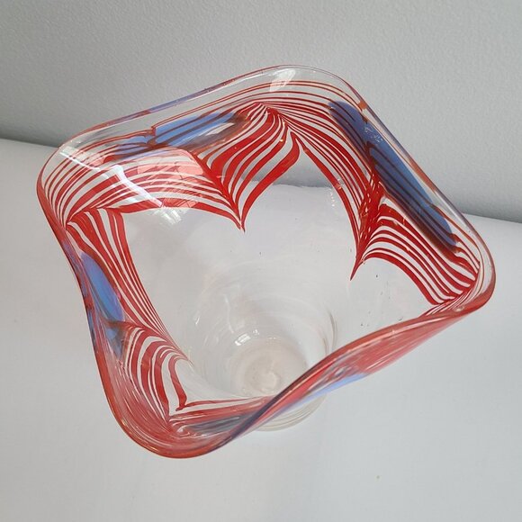 Artisan Hand-Blown Pulled Feather Red Blue Bud Vase Cotemporary Modern Signed - Picture 2 of 8